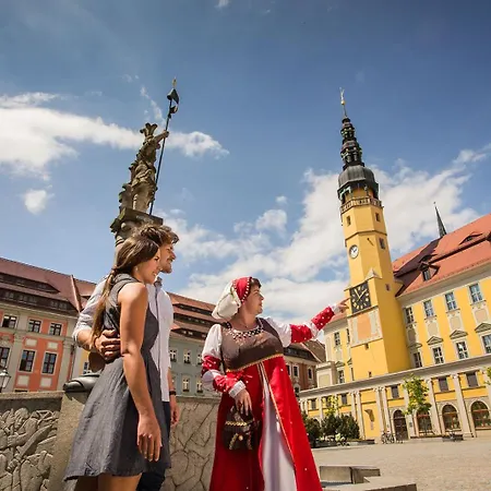 Hauptmarkt - Blick Auf Rathaus & Dom Bautzen